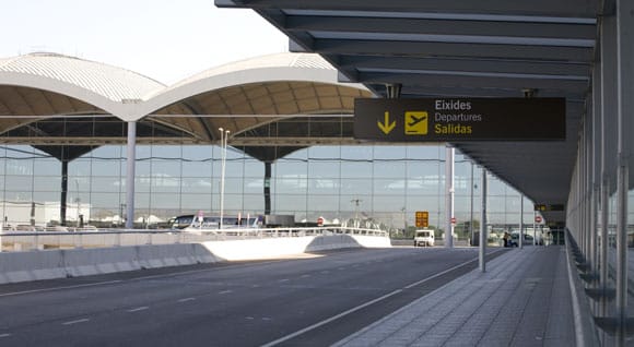 Toegang tot Alicante-Elche Airport