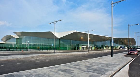 logo Barcelona-El Prat Airport
