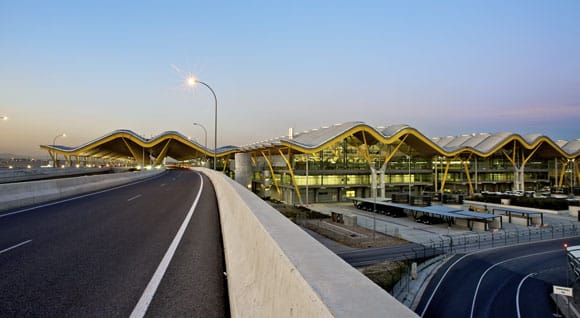 Vooraanzicht Madrid-Barajas Airport