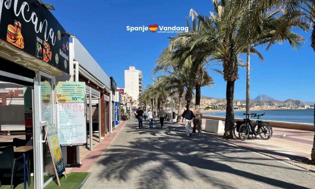 De wandelboulevard in El Campello