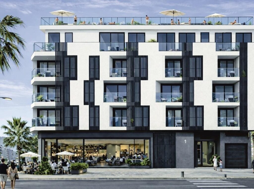 Vooraanzicht van nieuwbouw appartement in Torrevieja in Spanje, gelegen aan de  Costa Blanca-Zuid